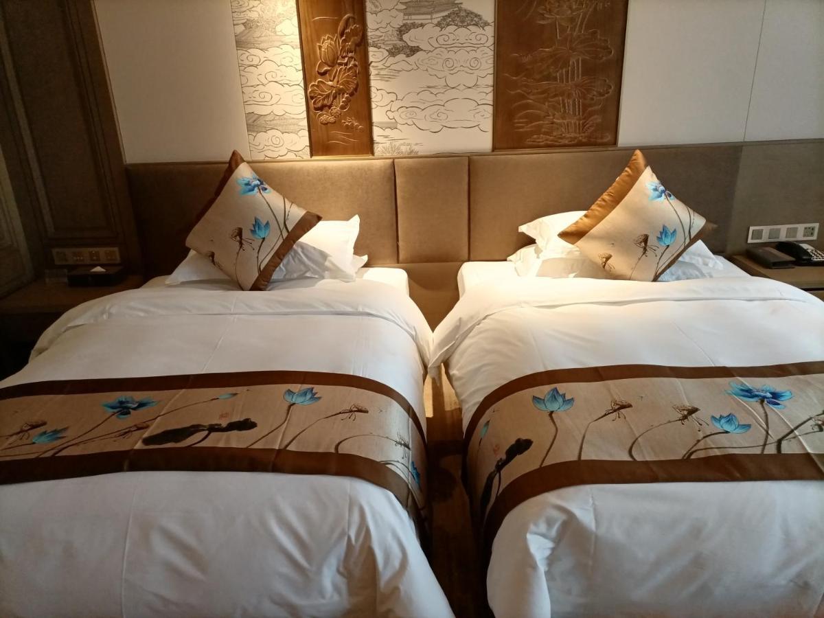 Baoying Jinling Hotel Exterior foto